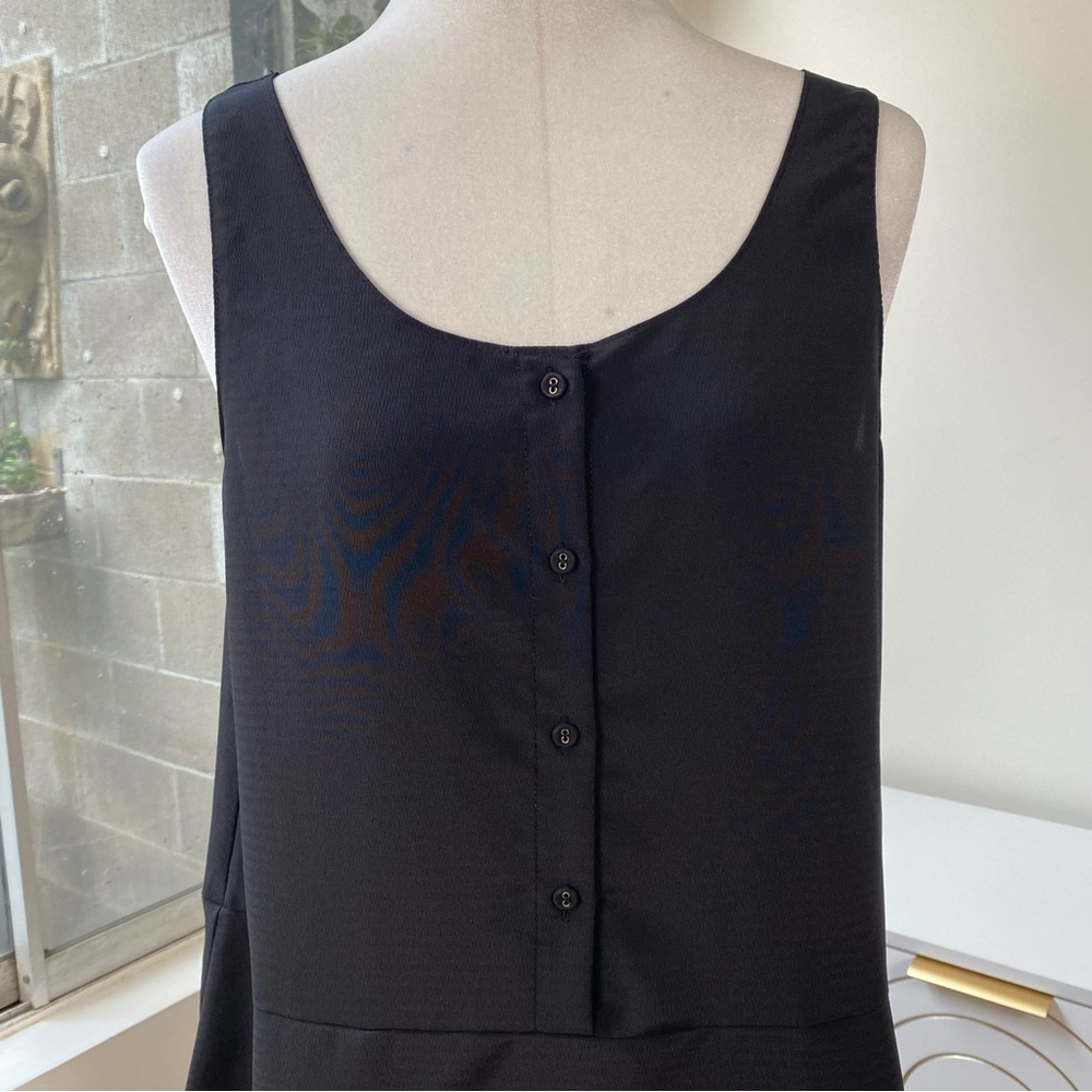 HATCH Fabric Button Front Swing Sleeveless Flutter Hem Blouse in Black, Size S - Picture 3 of 7